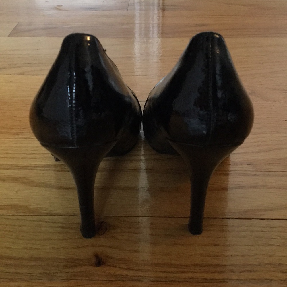 Black pumps - Picture 3 of 4